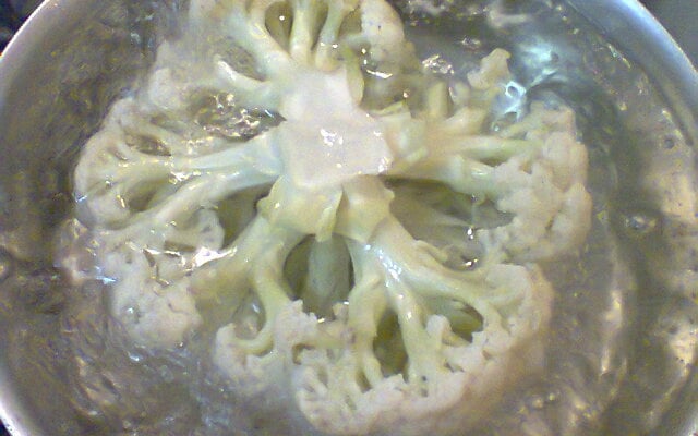 Couve-flor recheada com camarão