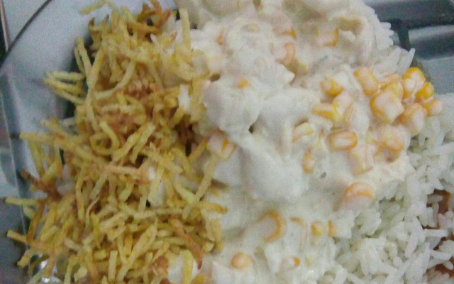 Estrogonofe branco de frango muito rápido