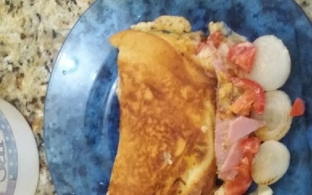 Omelete simples e gostoso