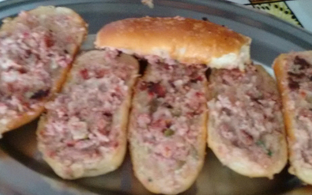 Pão de linguiça para churrasco