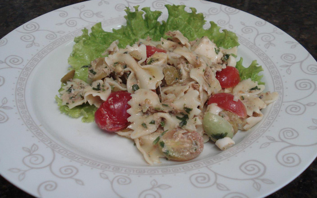 Salada de macarrão gravata sucesso de verão