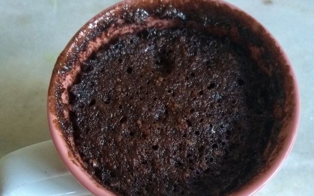 Bolo de caneca de chocolate sem lactose