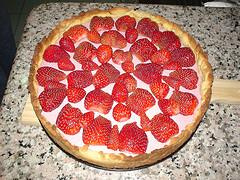 Torta de morango com groselha