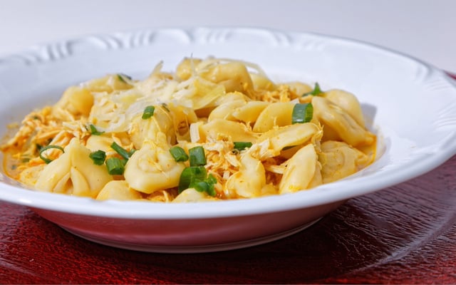 Capeletti de frango cremoso