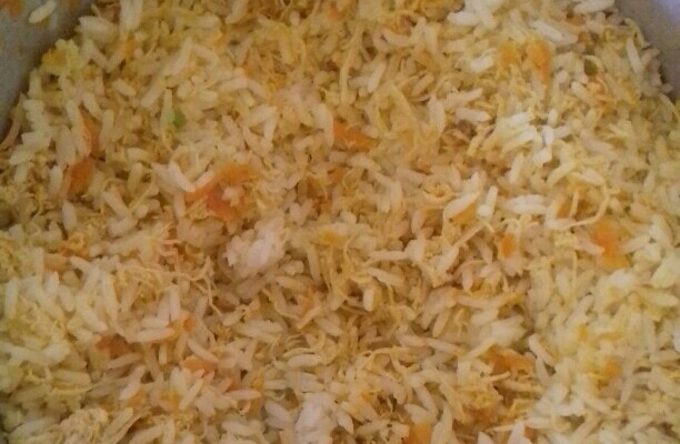 Arroz com cenoura e frango