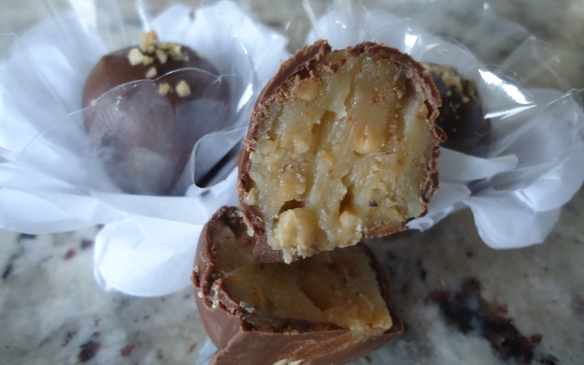 Bombom de amendoim