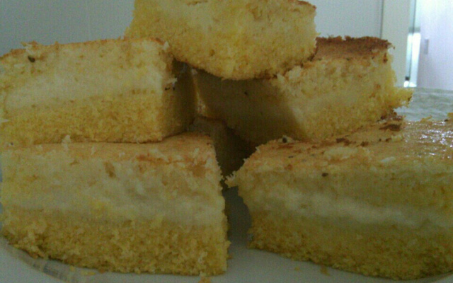 Bolo cremoso de fubá