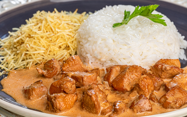 Estrogonofe de frango básico