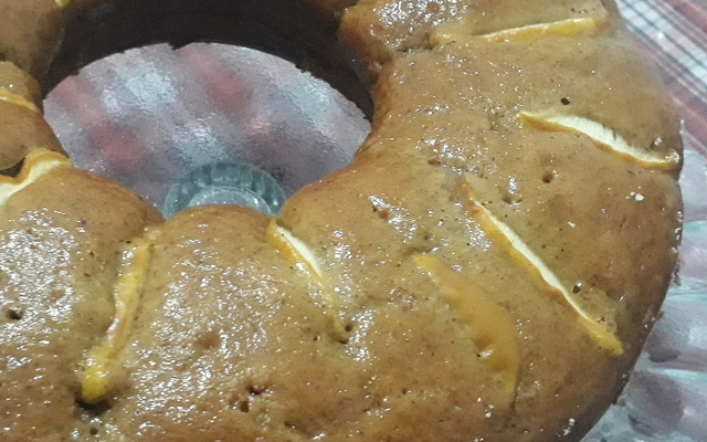 Bolo de maçã com canela