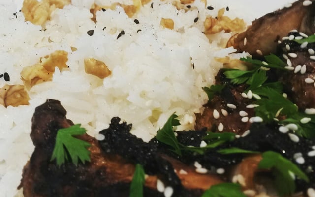 Frango com shoyu e gengibre