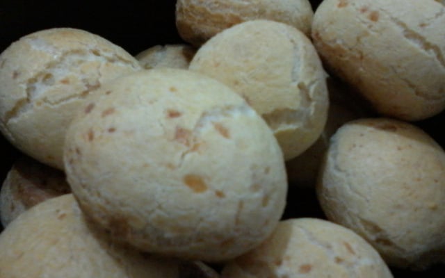 Pão de queijo de enrolar