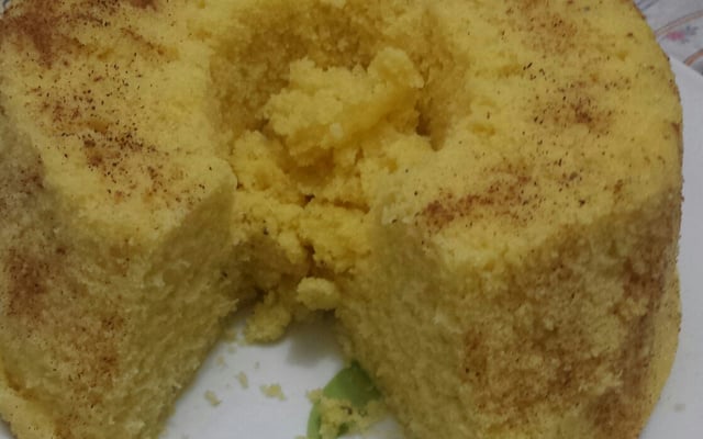 Bolo de fubá de micro-ondas