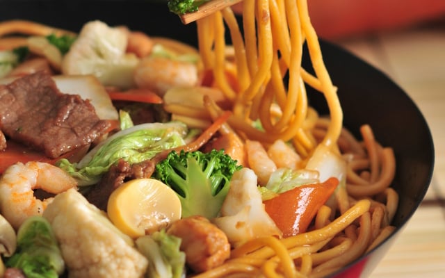 Yakissoba de camarão