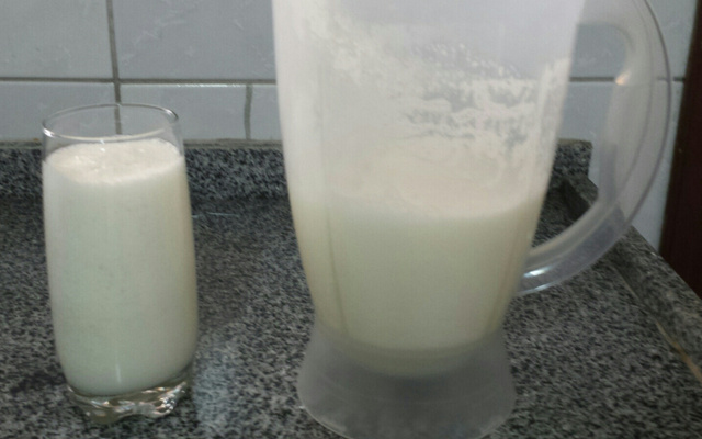 Suco de melão com leite