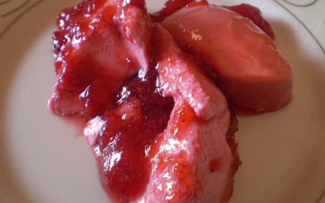 Sobremesa refrescante de morangos da Lú