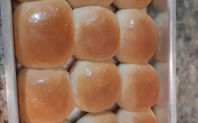 Pão caseiro simples