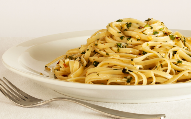 Macarrão alho e azeite