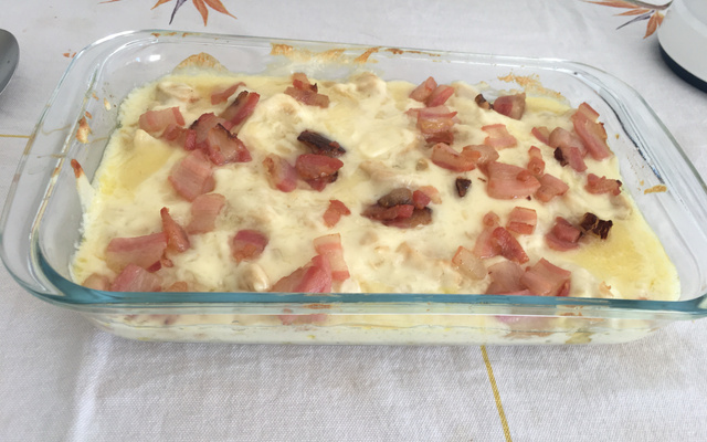 Filé de frango ao molho branco