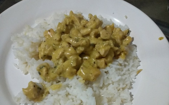 Peito de frango rápido, fácil e saboroso