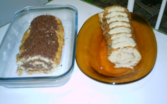 Rocambole de brigadeiro ou beijinho