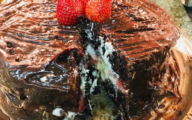 Bolo tentação de morango