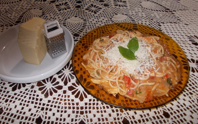 Frango com macarrão cremoso