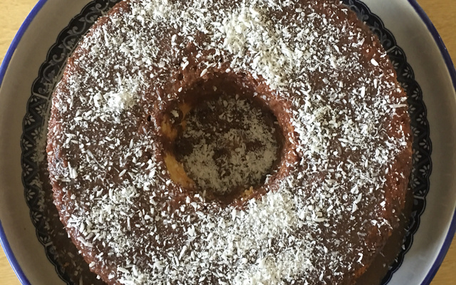 Bolo simples fácil fácil