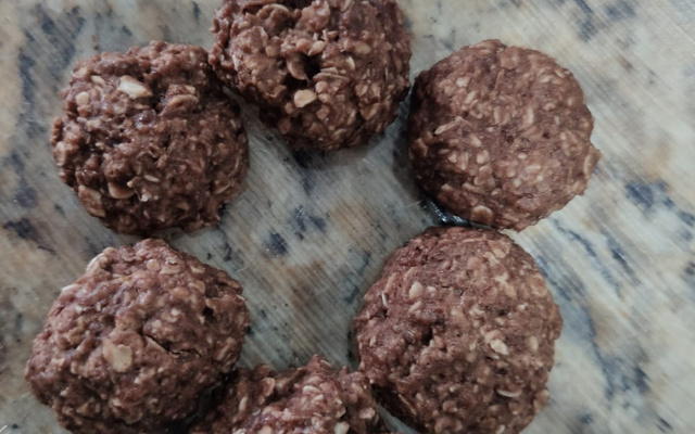 Petit four de aveia sem leite, ovos e glúten