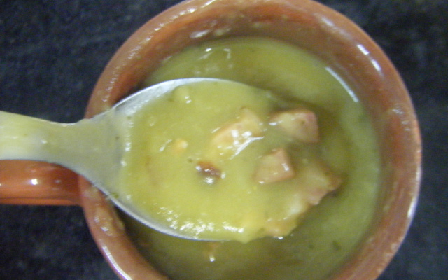 Caldo de ervilha seca