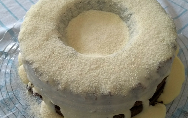 Bolo vulcão de leite ninho