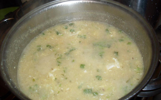 Sopa de fubá com ovos