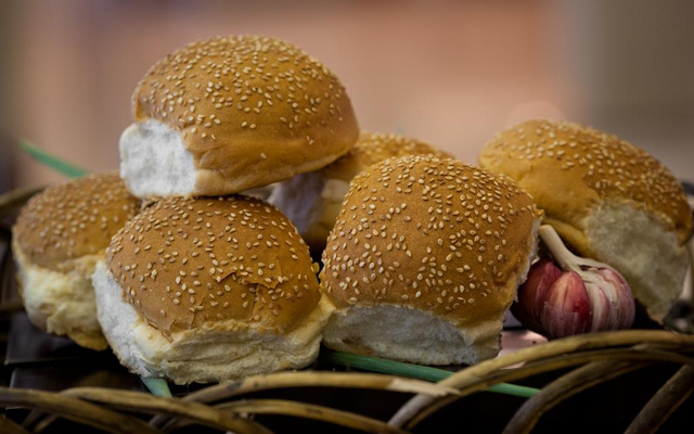 Pão de hambúrguer (tipo do mc donalds)