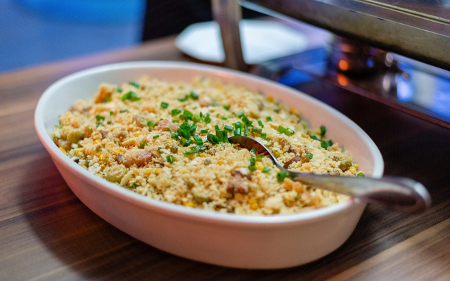 Farofa de cebola e cenoura superprática