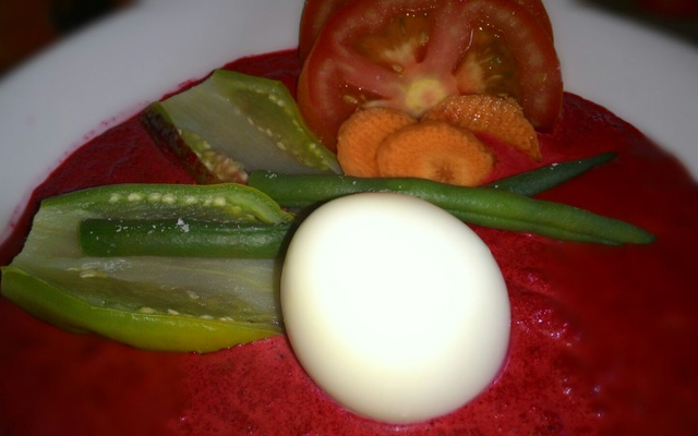 Creme de beterraba com legumes