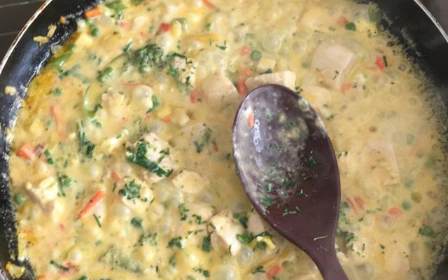 Frango ao requeijão em barra do Papai Paraense 