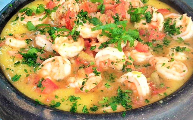 Bobó de camarão com batata baroa