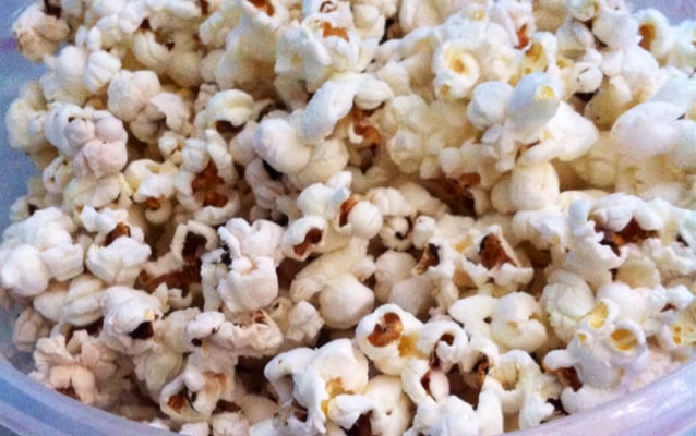 Pipoca de micro-ondas facílimo