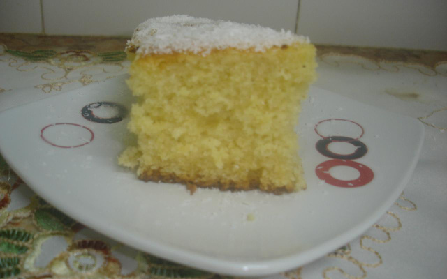 Bolo de coco de liquidificador