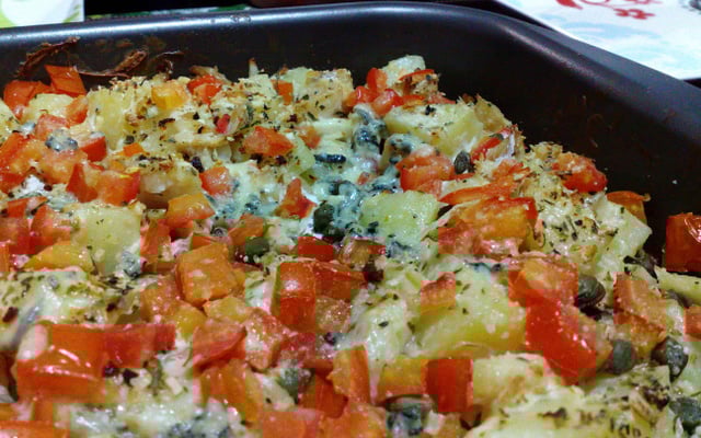 Bacalhau desfiado no forno