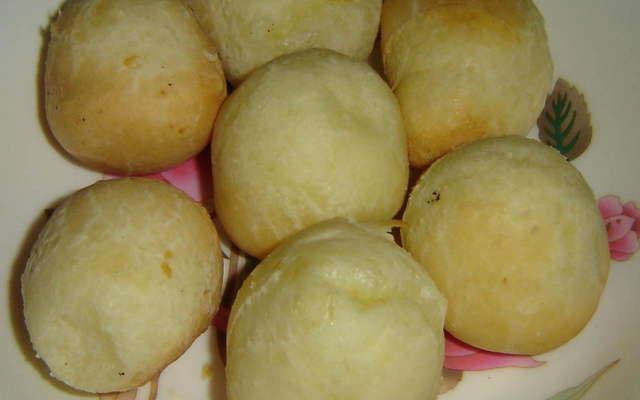 Pão de queijo gostoso de parmesão da Daliane