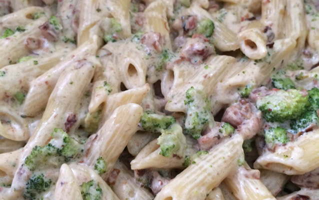 Massa rápida com brócolis