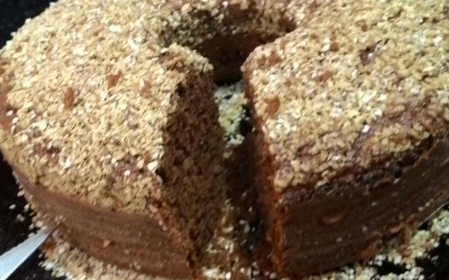 Bolo de chocolate e aveia