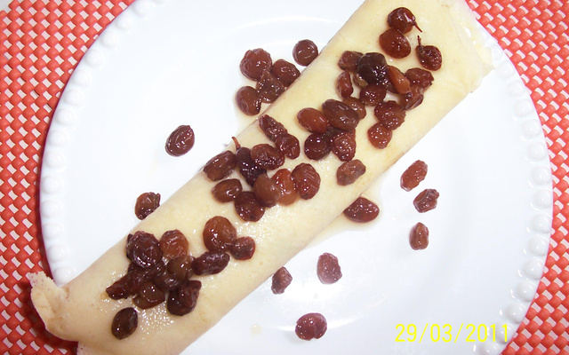 Panquecas ao creme e passas ao rum