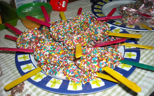 Pirulito de brigadeiro