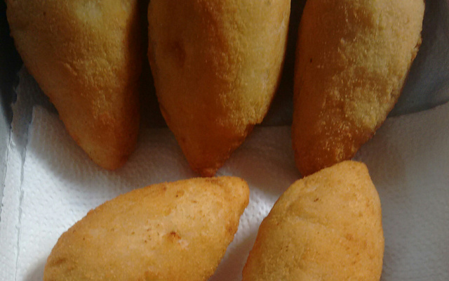 Coxinha com massa de batata
