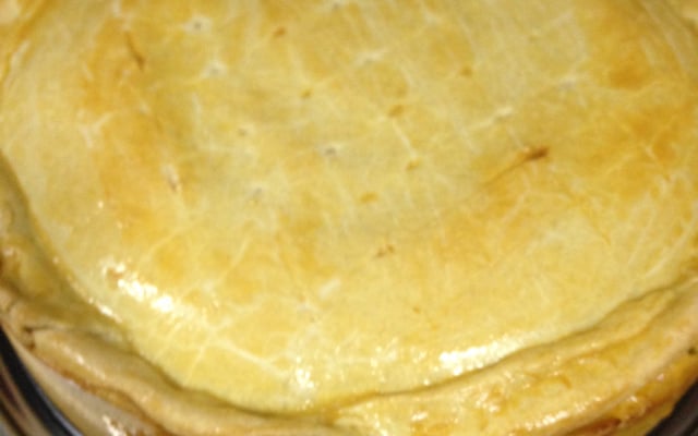 Empadão de frango com catupiry