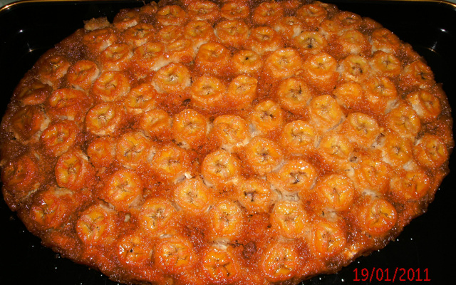 Torta de banana caramelizada