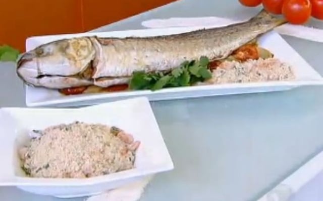 Tainha recheada no forno