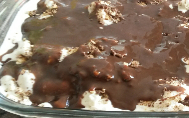 Pavê de sorvete com brigadeiro