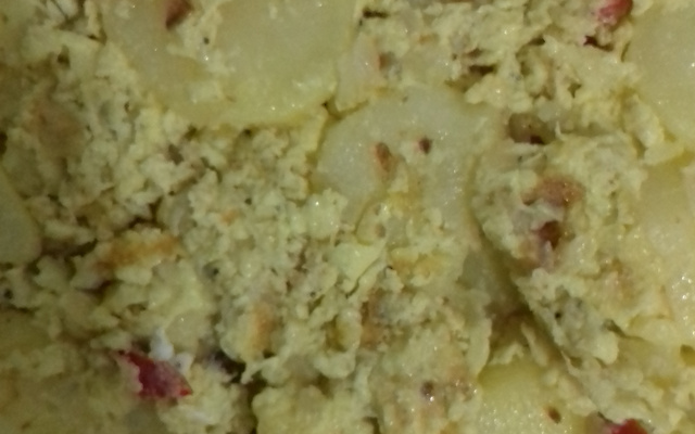 Omelete com batata cozida